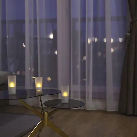 Skyline Penthouse By Ahg